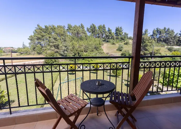 Holiday home The Emerald Garden Maisonette *
