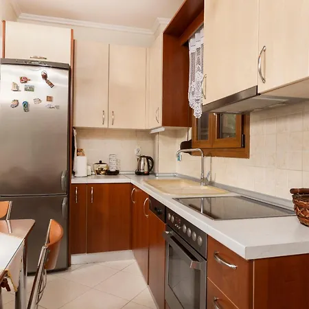 בית נופש The Emerald Garden Maisonette